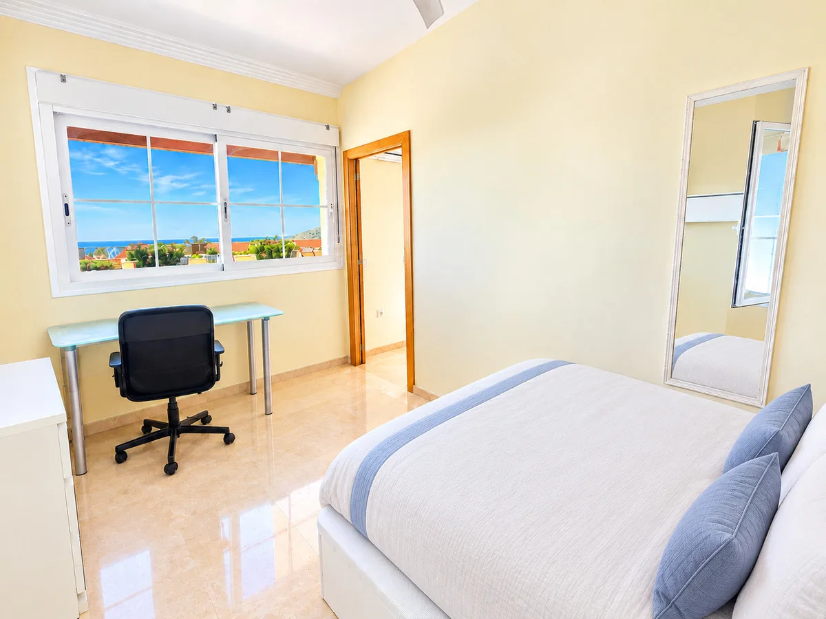 Benalmádena Costa – Penthouse med egen terrasse og to parkeringsplasser – bilde 7