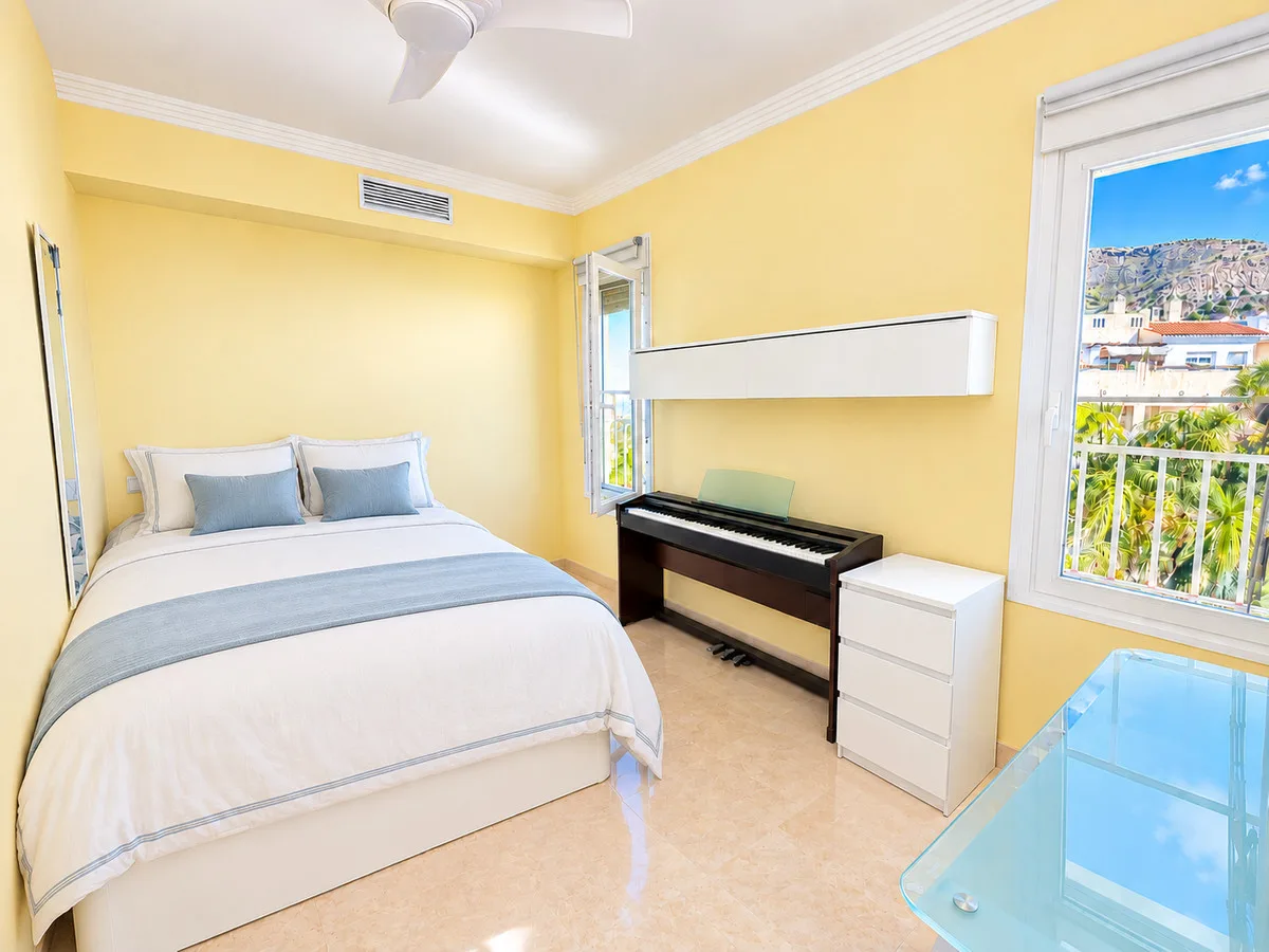 Benalmádena Costa – Penthouse med egen terrasse og to parkeringsplasser – bilde 8