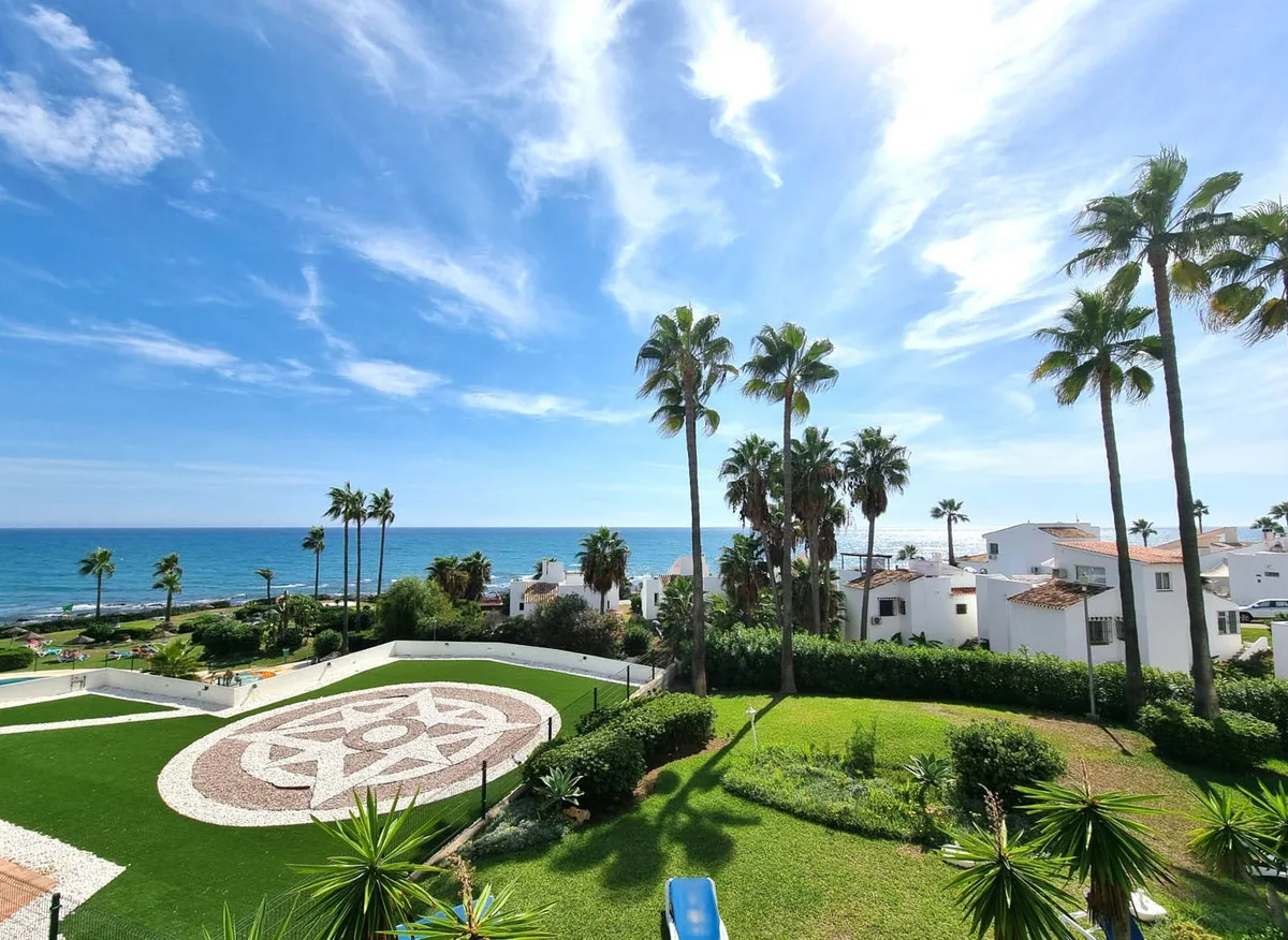 Miraflores, Mijas Costa – Fullstendig renovert strandleilighet i første linje til havet – bilde 9