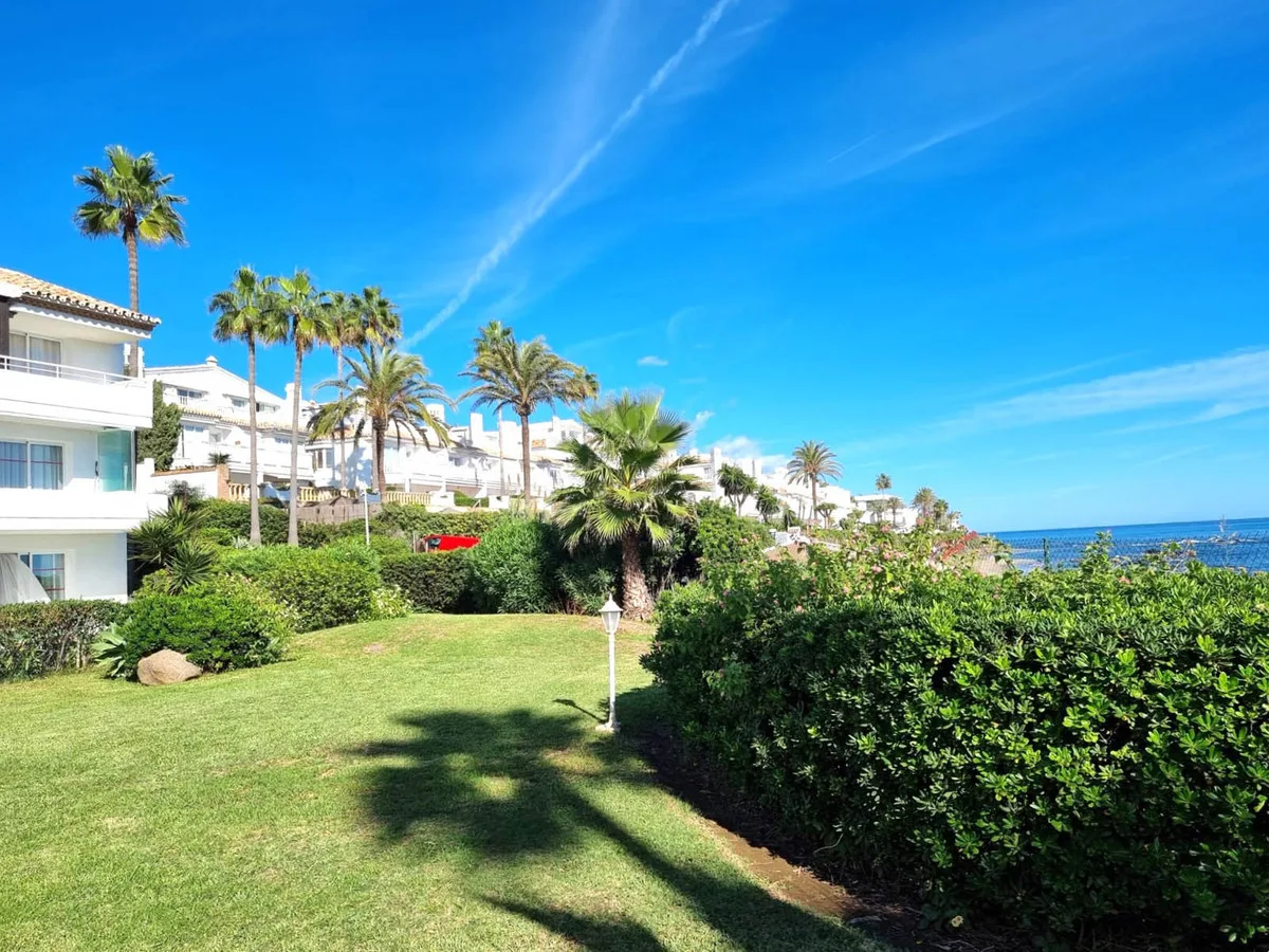 Miraflores, Mijas Costa – Fullstendig renovert strandleilighet i første linje til havet – bilde 11