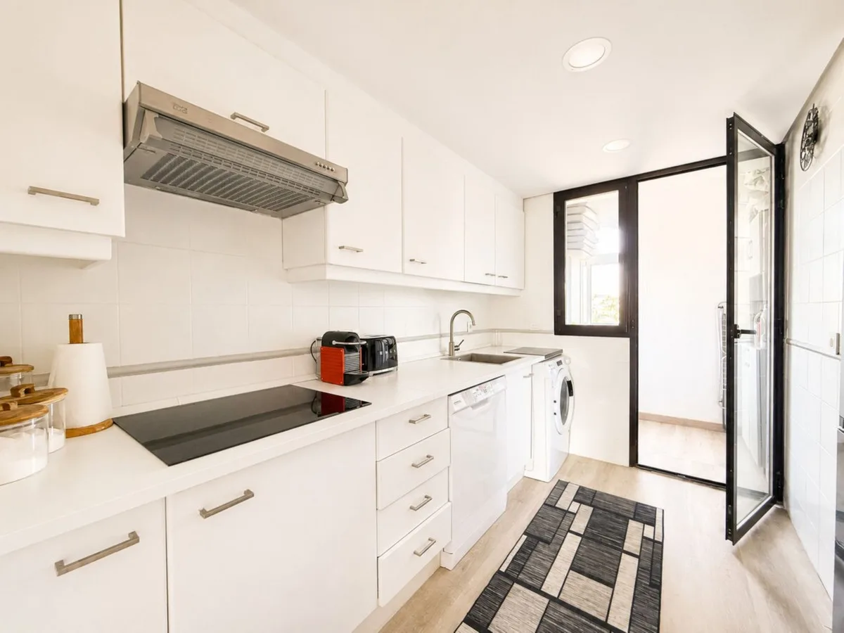 Sotogrande – Penthouse tre minutter fra marinaen, i portvoktet kompleks – bilde 10