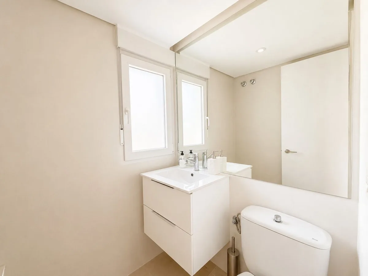 Sotogrande – Penthouse tre minutter fra marinaen, i portvoktet kompleks – bilde 22