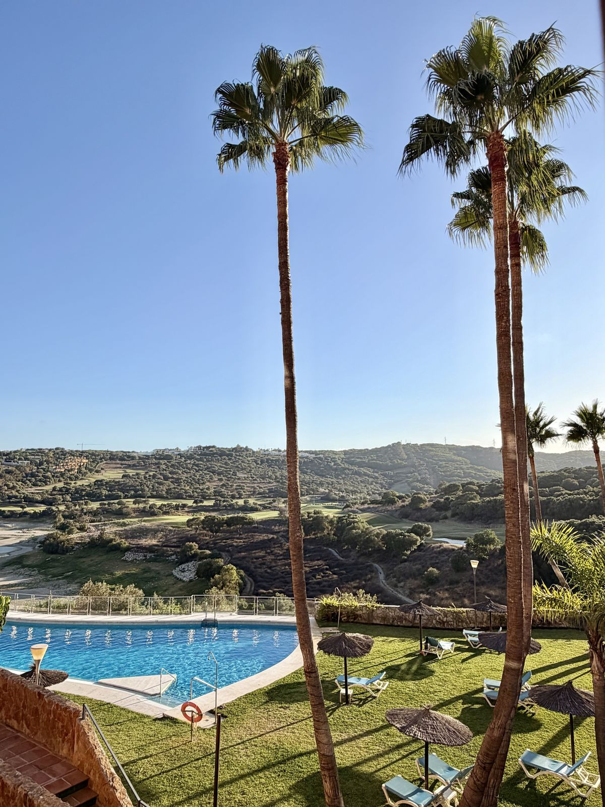 Los Gazules, Sotogrande Alto – Leilighet med åpen utsikt over Almenara Golf – bilde 3