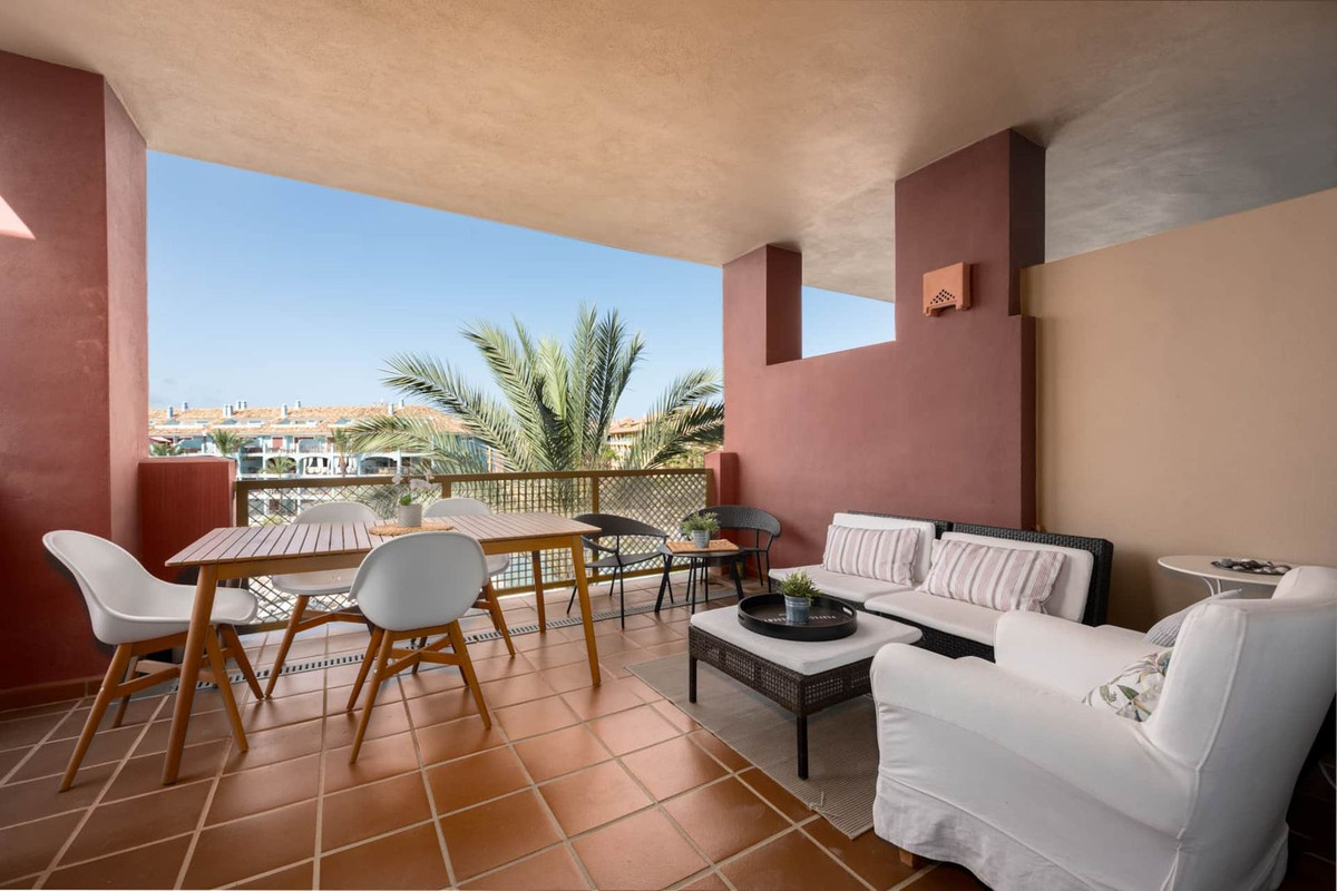 Sotogrande Marina – Leilighet med turistlisens og marinautsikt – bilde 4