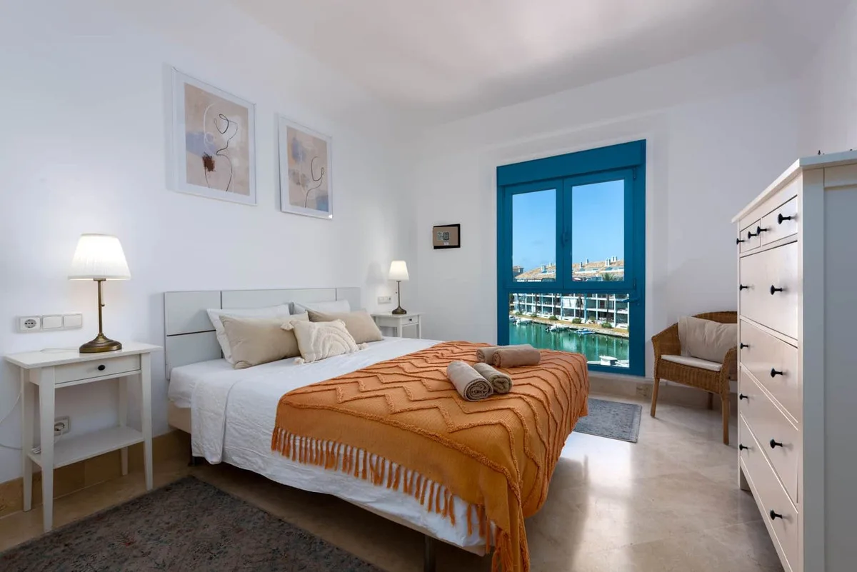 Sotogrande Marina – Leilighet med turistlisens og marinautsikt – bilde 10