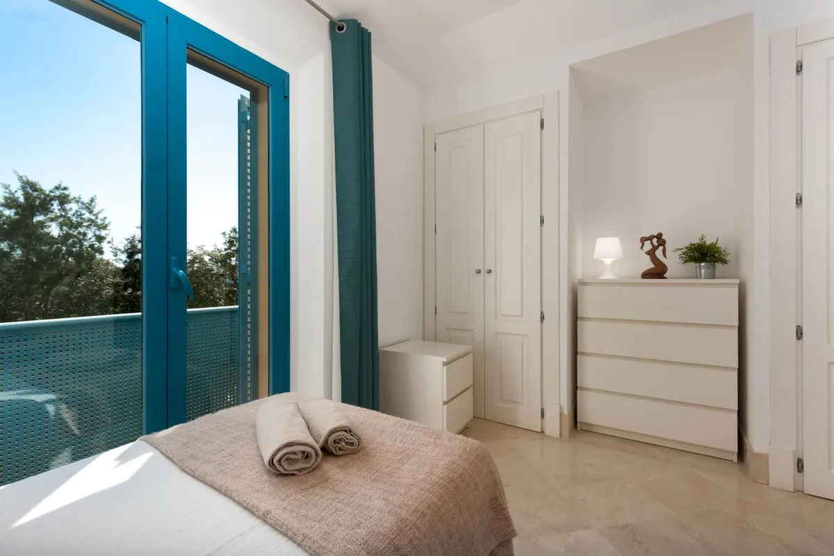 Sotogrande Marina – Leilighet med turistlisens og marinautsikt – bilde 11