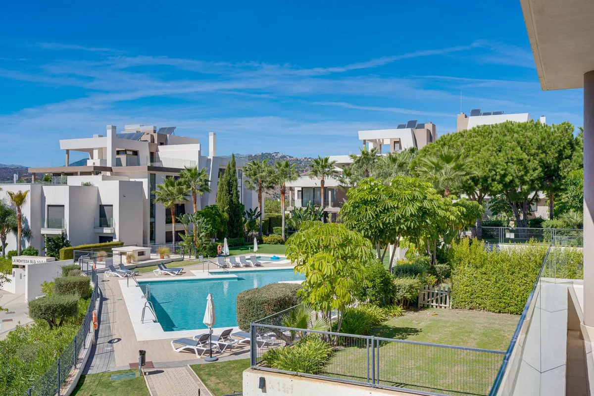 Cabopino – Moderne leilighet med panoramautsikt og to garasjeplasser – bilde 8