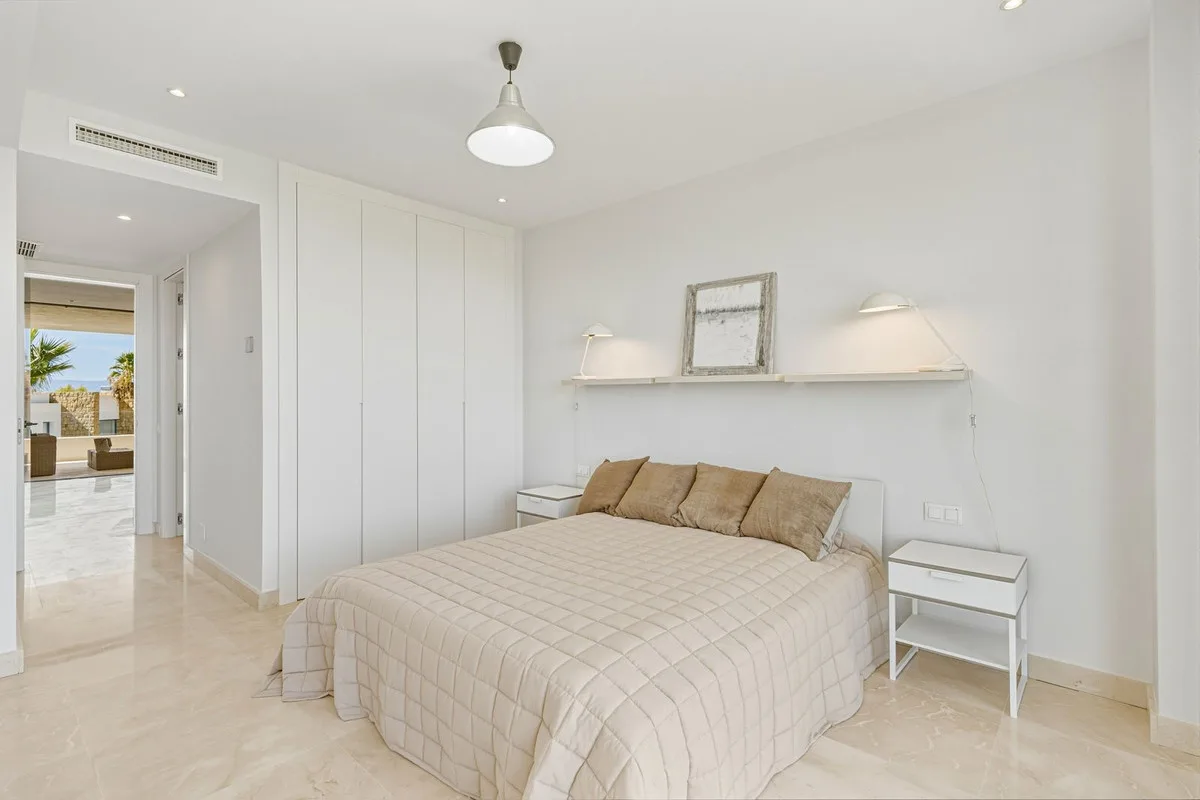 Cabopino – Moderne leilighet med panoramautsikt og to garasjeplasser – bilde 20