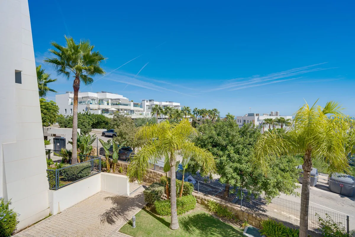 Cabopino – Moderne leilighet med panoramautsikt og to garasjeplasser – bilde 25