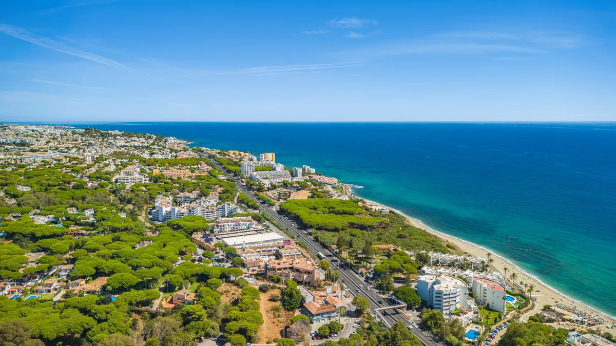 Cabopino – Moderne leilighet med panoramautsikt og to garasjeplasser – bilde 35