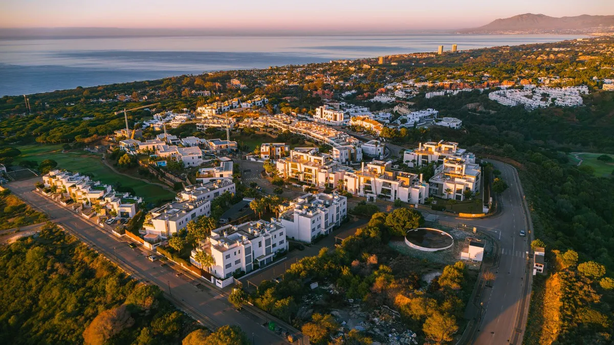 Cabopino – Moderne leilighet med panoramautsikt og to garasjeplasser – bilde 48