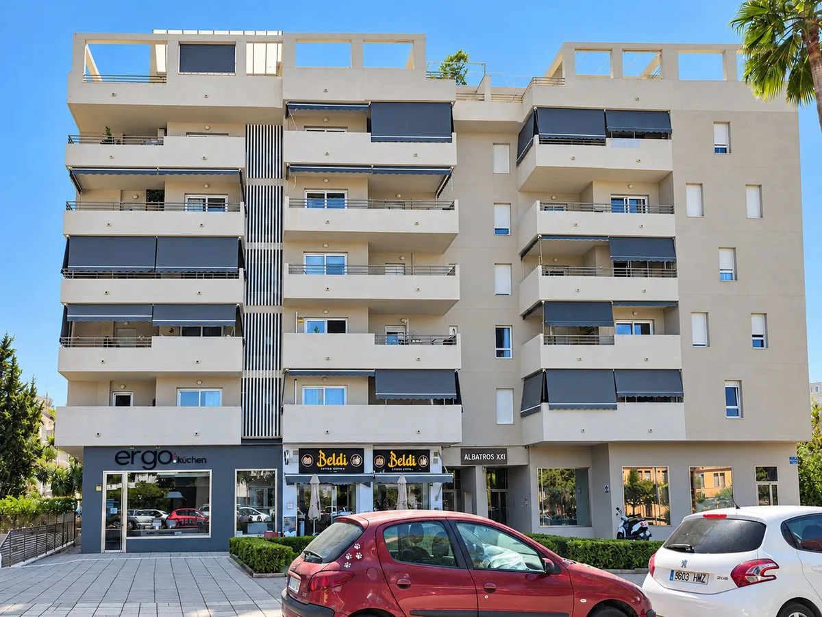 Nueva Andalucía – Innflytningsklar leilighet med 3 soverom og overbygget terrasse – bilde 18