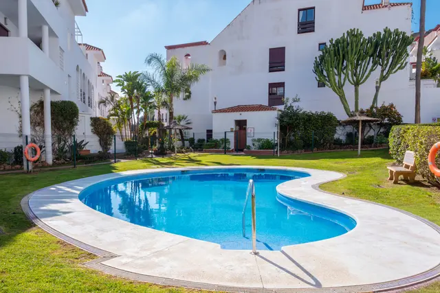 La Maestranza, Nueva Andalucía – Leilighet med to en suite-soverom og potensial for tre