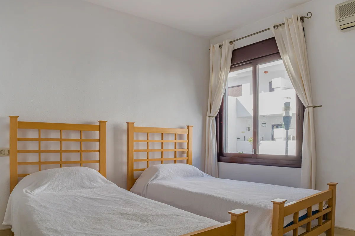 La Maestranza, Nueva Andalucía – Leilighet med to en suite-soverom og potensial for tre – bilde 11