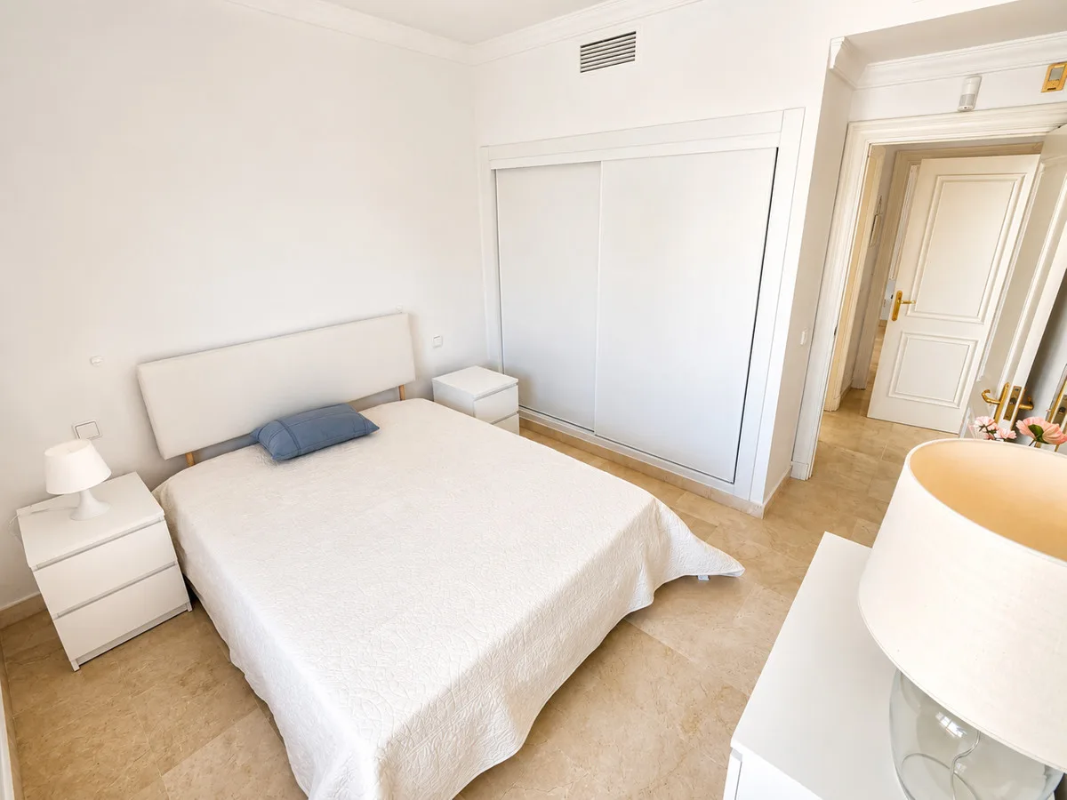 Aloha Gardens, Nueva Andalucía – Penthouse med takterrasse og solarium over Golf Valley – bilde 4