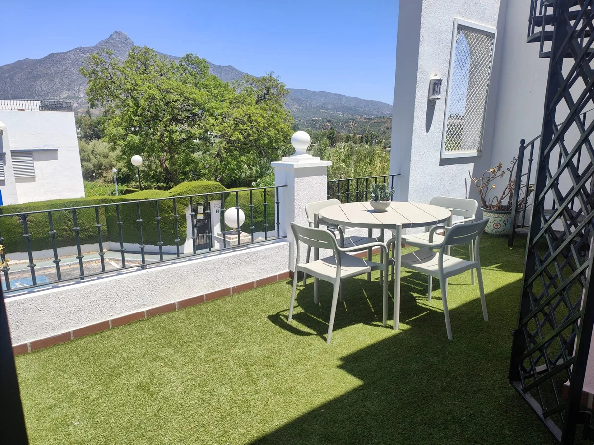 Aloha Gardens, Nueva Andalucía – Penthouse med takterrasse og solarium over Golf Valley – bilde 7