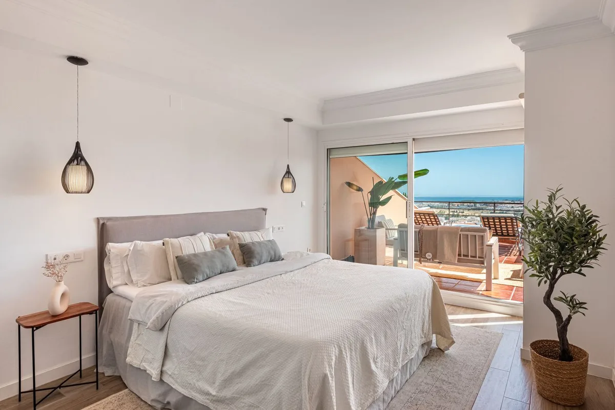 Golf Valley, Nueva Andalucía – Leilighet med panoramautsikt over havet og golfbanen – bilde 15