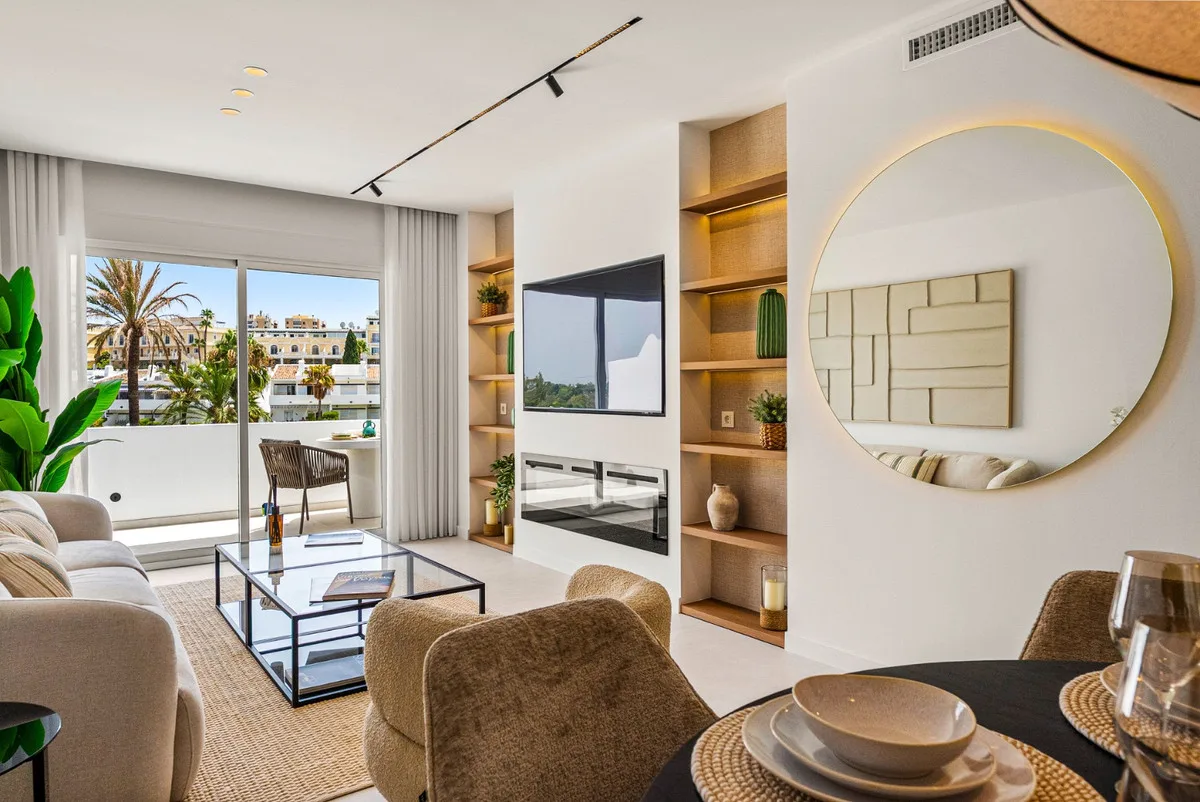 Los Dragos, Nueva Andalucía – Renovert duplex-penthouse i frontlinje til Aloha Golf – bilde 8