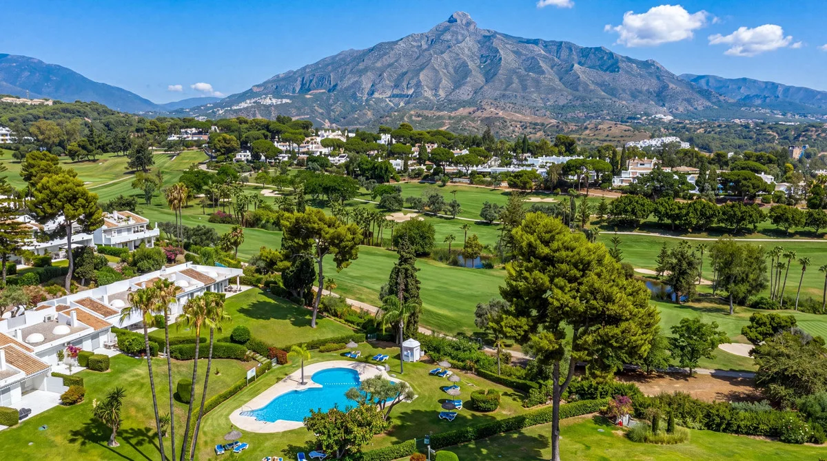 Los Dragos, Nueva Andalucía – Renovert duplex-penthouse i frontlinje til Aloha Golf – bilde 33