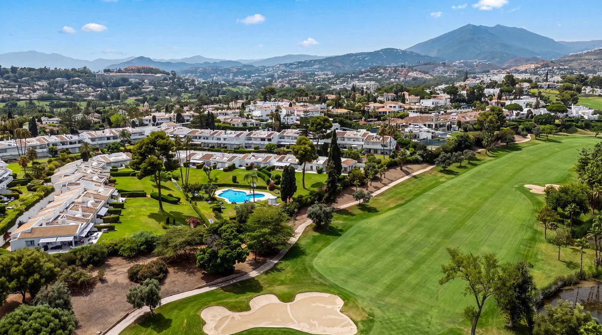 Los Dragos, Nueva Andalucía – Renovert duplex-penthouse i frontlinje til Aloha Golf – bilde 38