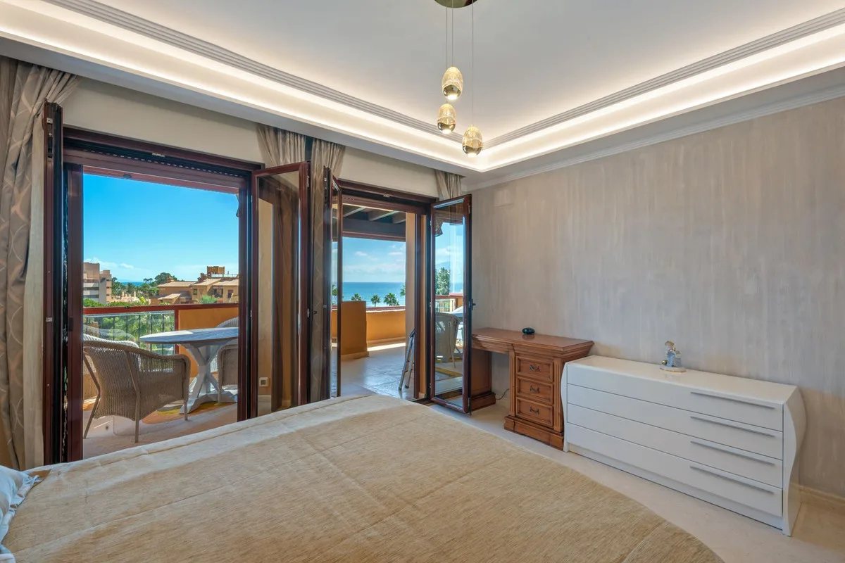 Granados del Mar, Estepona – Leilighet i første strandlinje med terrasse og sjøutsikt – bilde 5