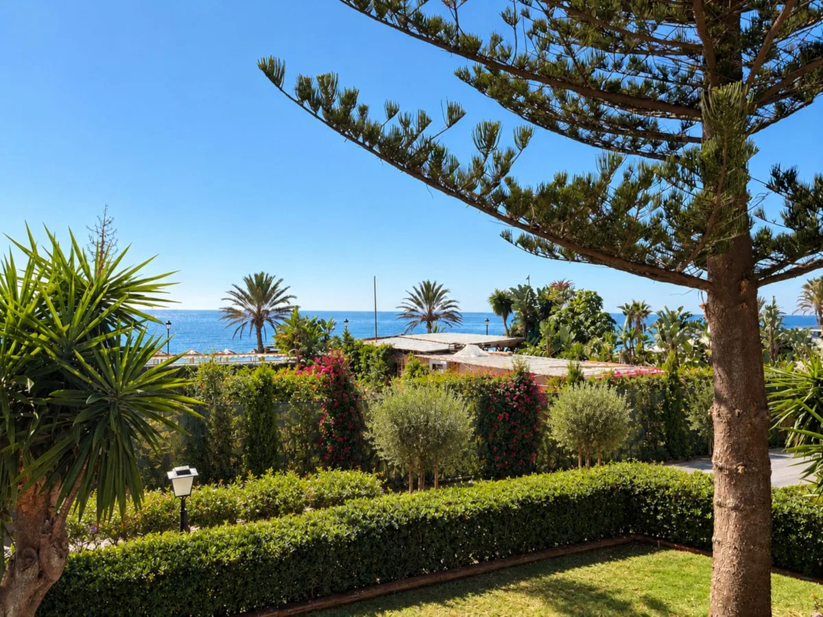 Castiglione, San Pedro de Alcántara – renovert leilighet i første rekke ved stranden, med sjøutsikt og to terrasser – bilde 7