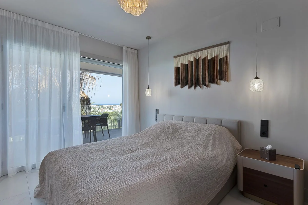 San Pedro de Alcántara – ny og møblert leilighet med sjøutsikt og fem minutter til stranden – bilde 24