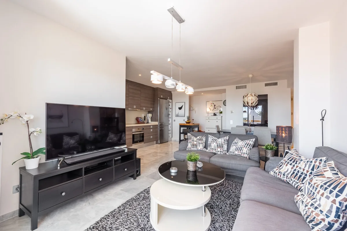 San Pedro de Alcántara – sørvendt leilighet i første rekke ved stranden, med terrasse og privat garasjeplass – bilde 13