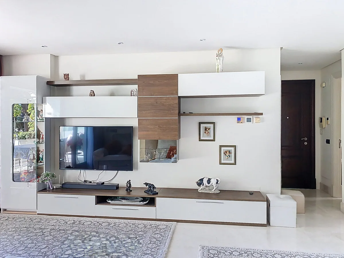 Estepona – frontlinjeleilighet i Doncella Beach med innglasset terrasse og sjøutsikt til Gibraltar – bilde 11
