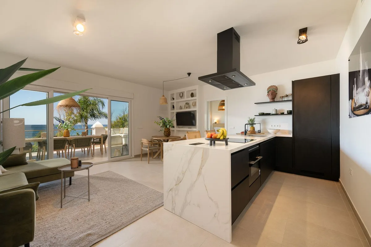 Estepona – 3 soverom, sørvestterrasse og panoramautsikt over havet, med gangavstand til gamlebyen – bilde 16