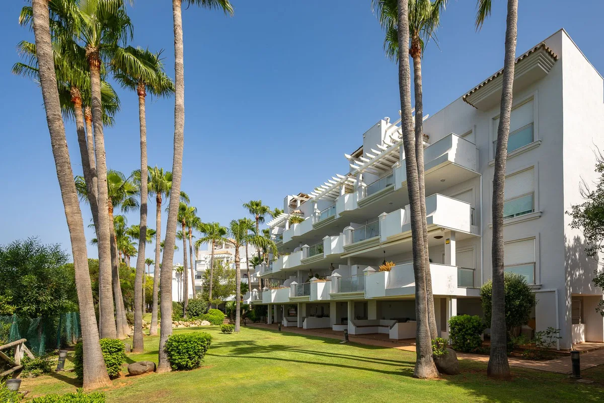 Estepona – 3 soverom, sørvestterrasse og panoramautsikt over havet, med gangavstand til gamlebyen – bilde 28