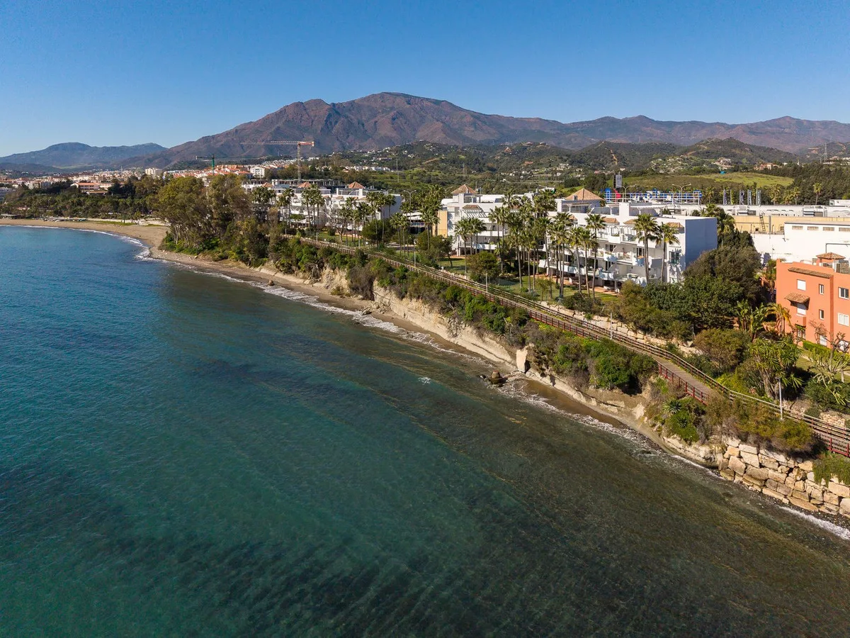 Estepona – 3 soverom, sørvestterrasse og panoramautsikt over havet, med gangavstand til gamlebyen – bilde 30