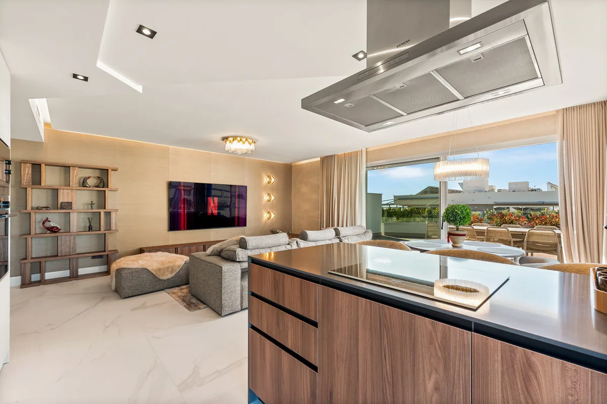 San Pedro de Alcántara – Stort, nytt penthouse med panoramautsikt og romslig terrasse nær stranden – bilde 12