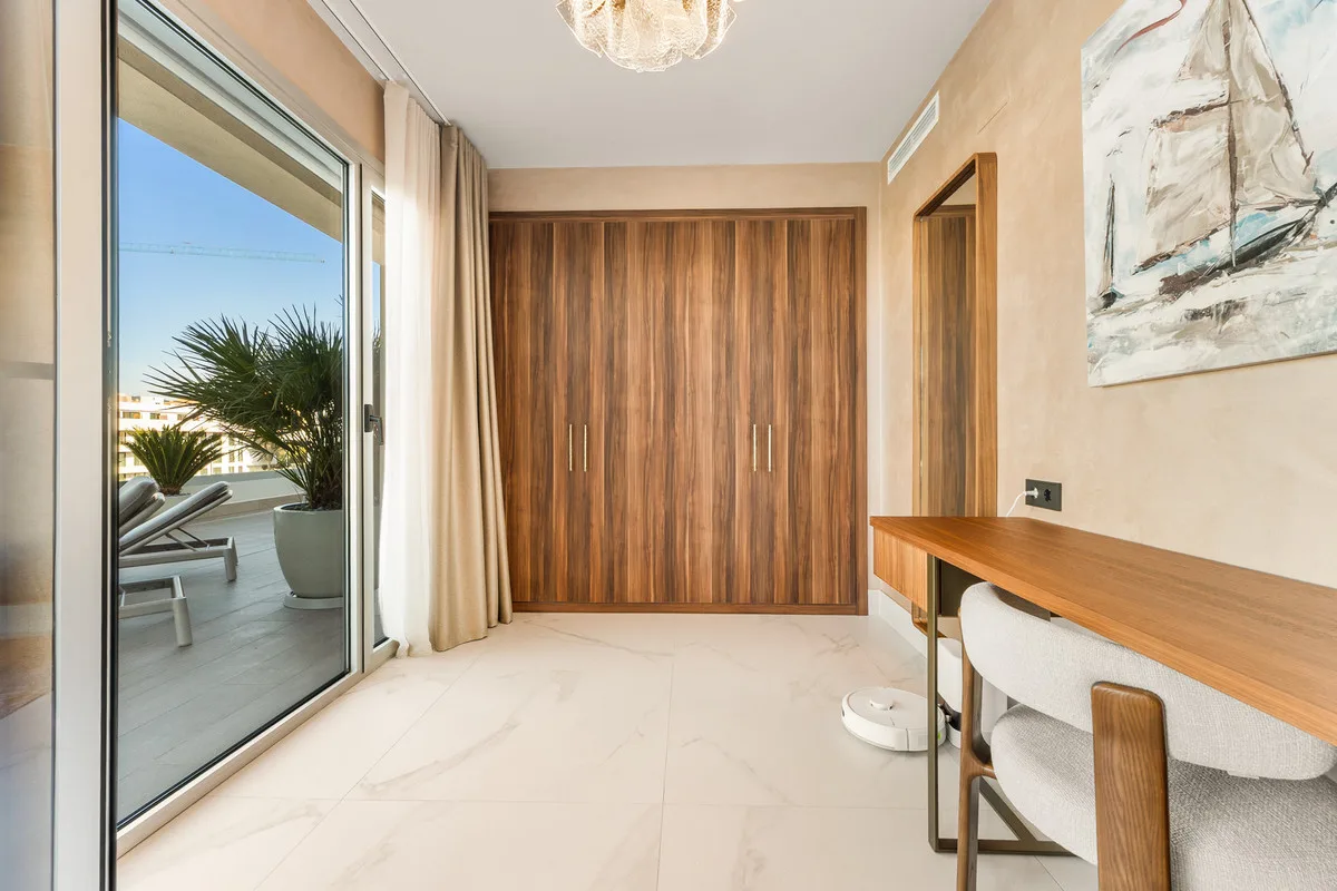 San Pedro de Alcántara – Stort, nytt penthouse med panoramautsikt og romslig terrasse nær stranden – bilde 23