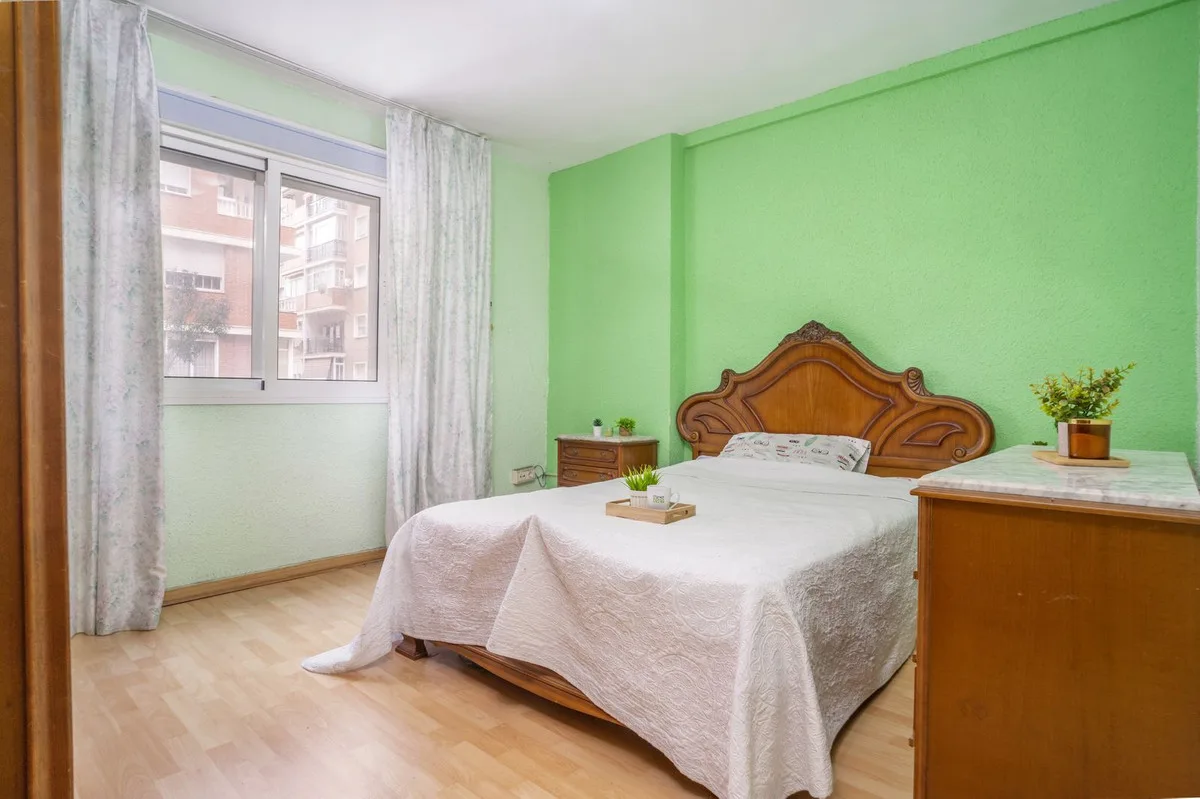 Málaga – Lys familieleilighet med 3 soverom og terrasse – bilde 7