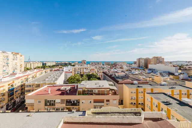 Huelin, Málaga – Renovert leilighet i niende etasje med sjøutsikt, nær stranden og togstasjonen