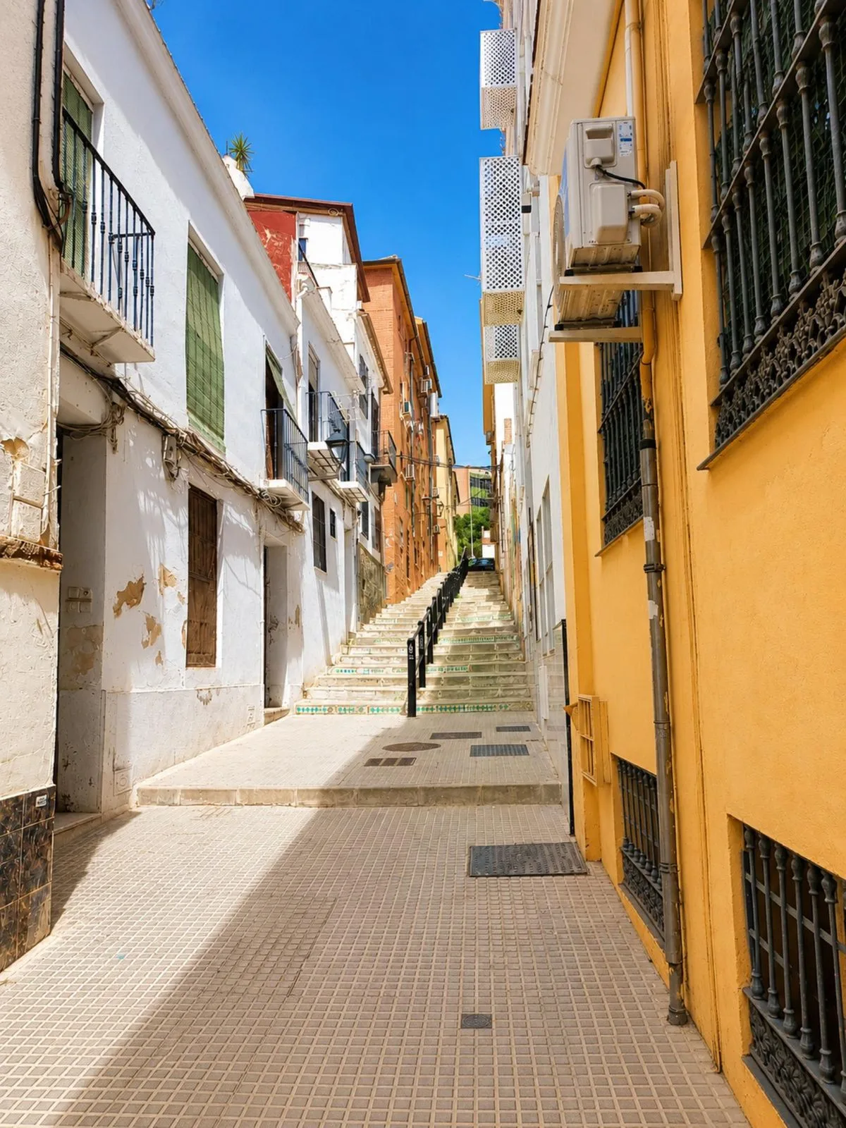 Málaga sentrum – møblert toppleilighet med turistlisens og privat takterrasse med utsikt over byen – bilde 29