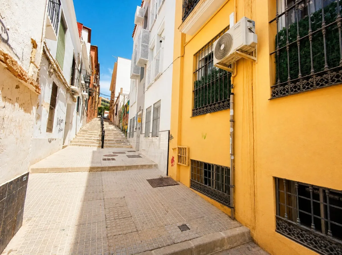 Málaga sentrum – møblert toppleilighet med turistlisens og privat takterrasse med utsikt over byen – bilde 33