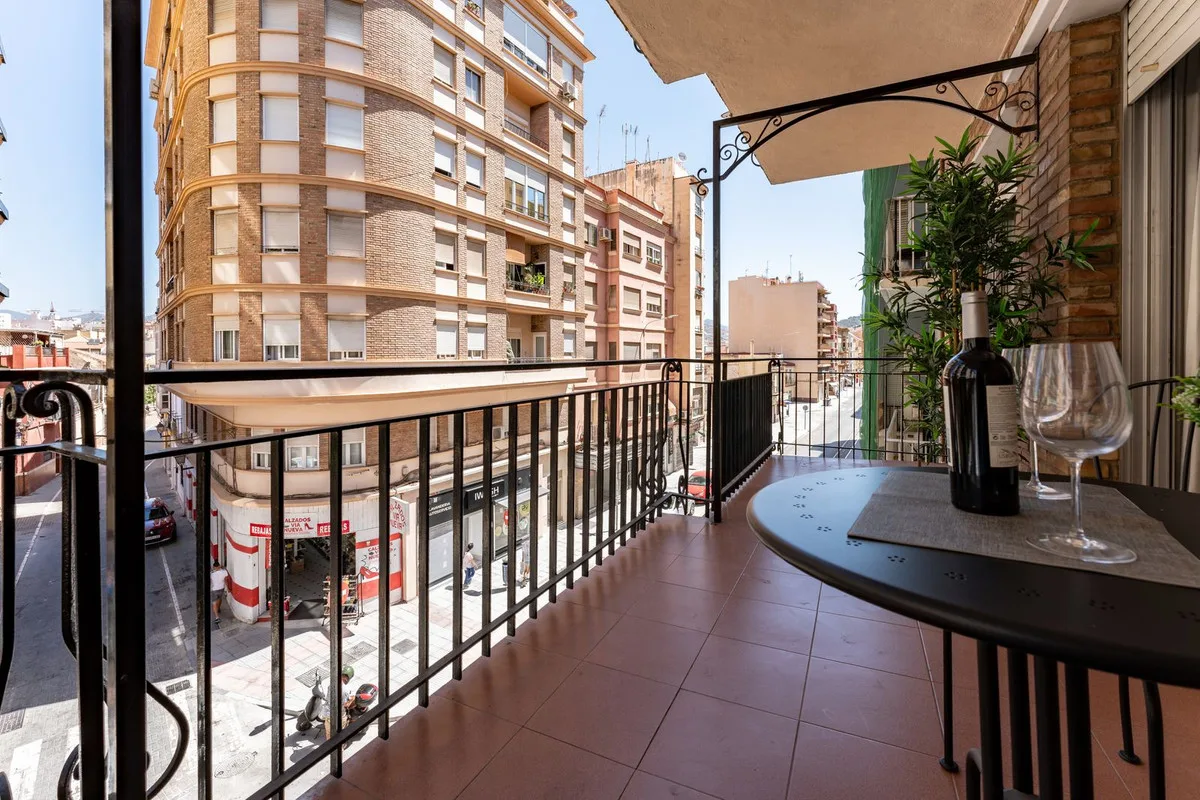 Málaga – Leilighet med turistlisens og innvendig gårdsplass – bilde 22