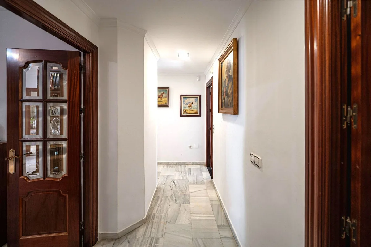 Victoria Eugenia, Málaga – stor leilighet med fire soverom, tre bad og terrasse – bilde 15