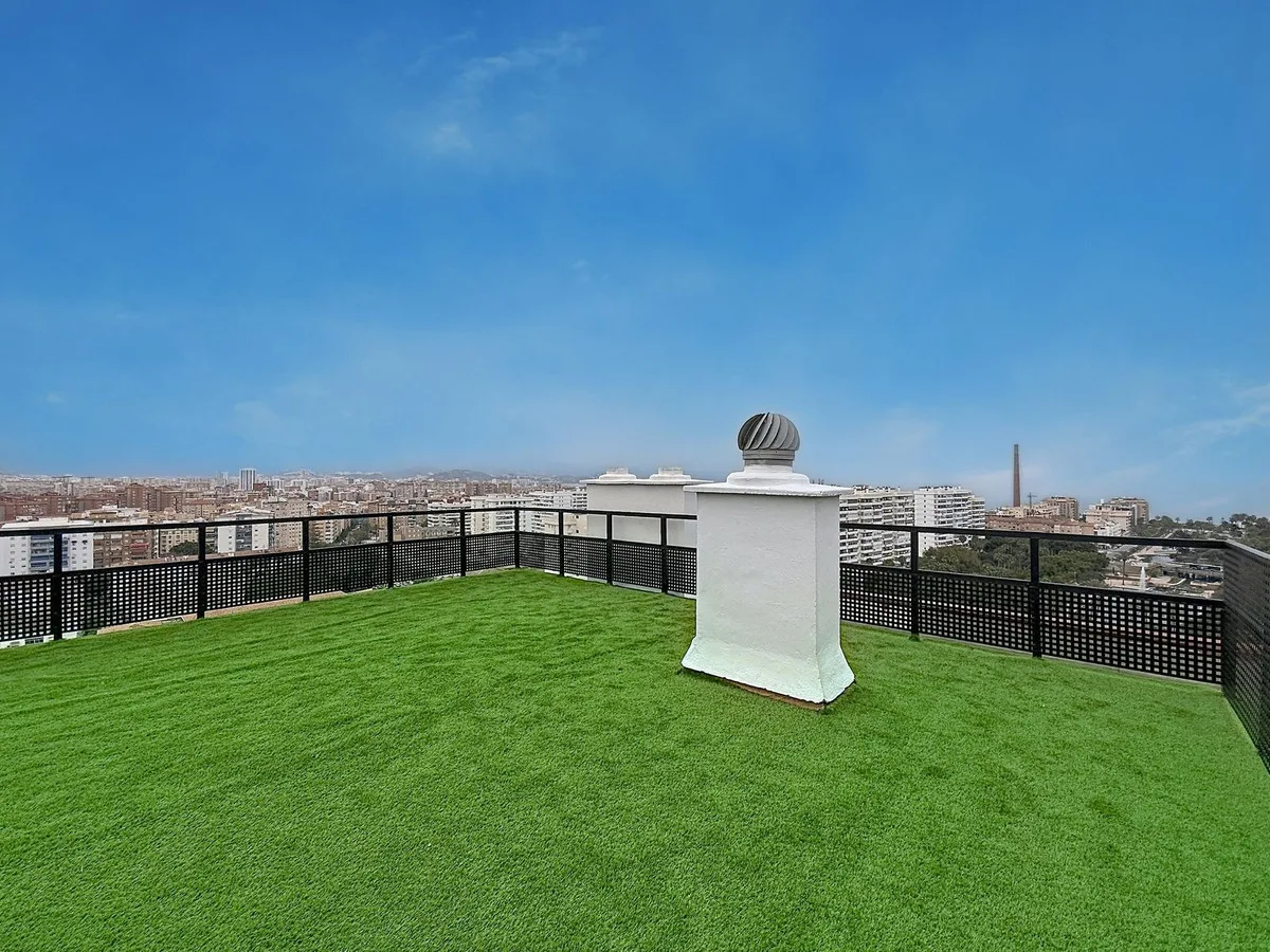 La Paz, Málaga – toppleilighet i 16. etasje med takterrasse og panoramautsikt over by, hav og fjell – bilde 28