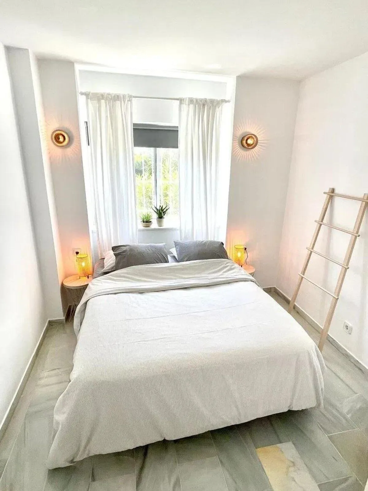 Calahonda – leilighet på bakkeplan med to soverom, privat terrasse og felles basseng i lukket anlegg – bilde 10