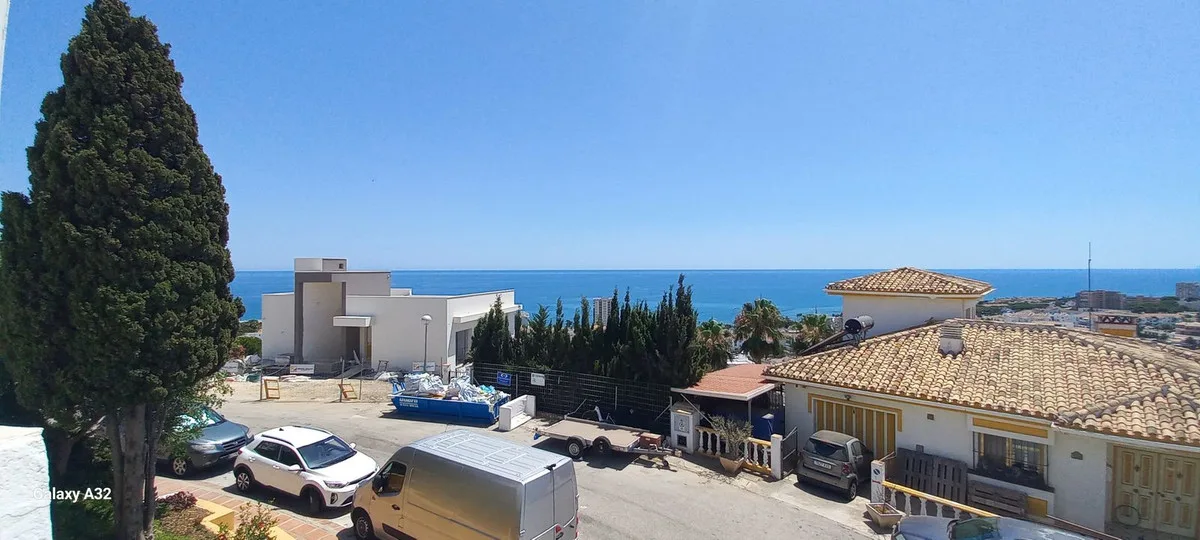 Riviera del Sol – to soverom med panoramautsikt over havet, solnedgang og kort gange til stranden – bilde 7