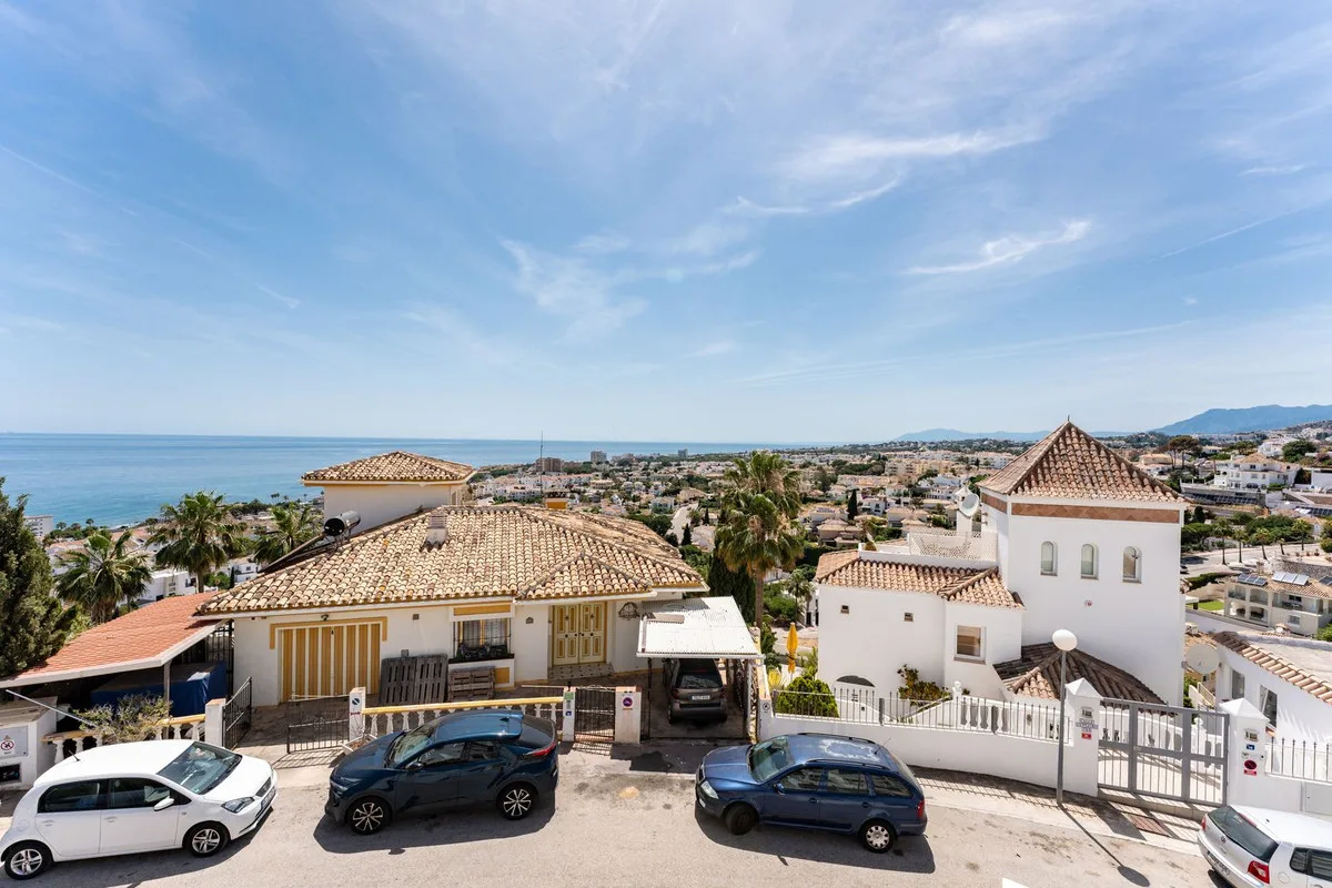 Riviera del Sol – to soverom med panoramautsikt over havet, solnedgang og kort gange til stranden – bilde 10