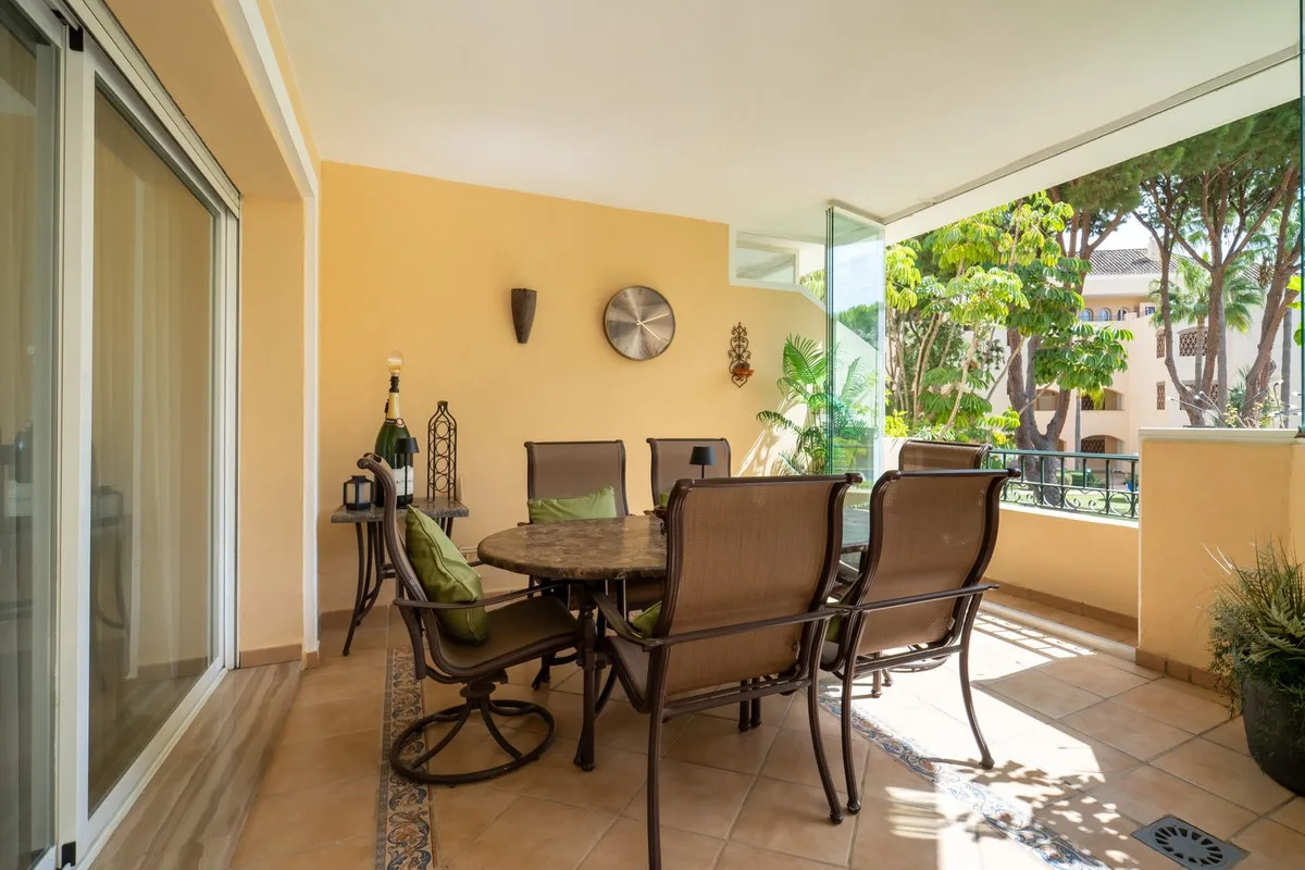 Elviria – Leilighet i Hacienda Playa med tre soverom, sørvendt terrasse og garasje – bilde 7