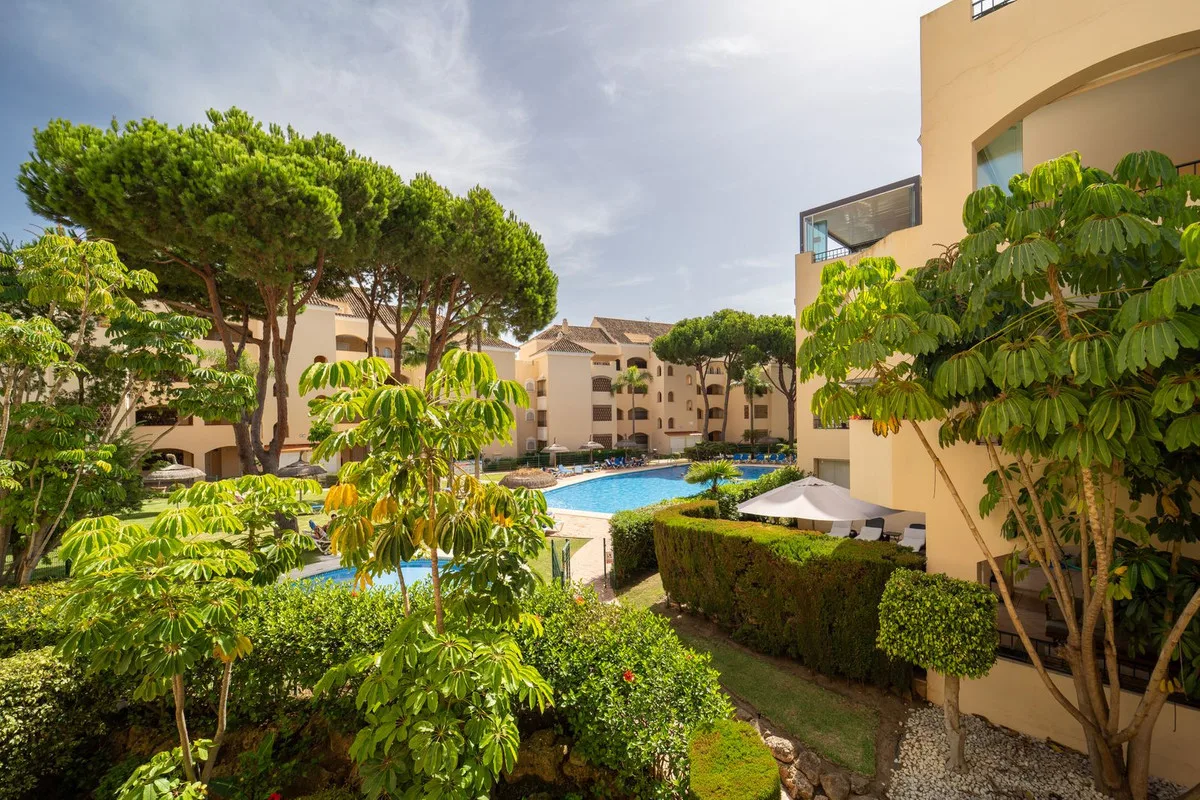 Elviria – Leilighet i Hacienda Playa med tre soverom, sørvendt terrasse og garasje – bilde 28