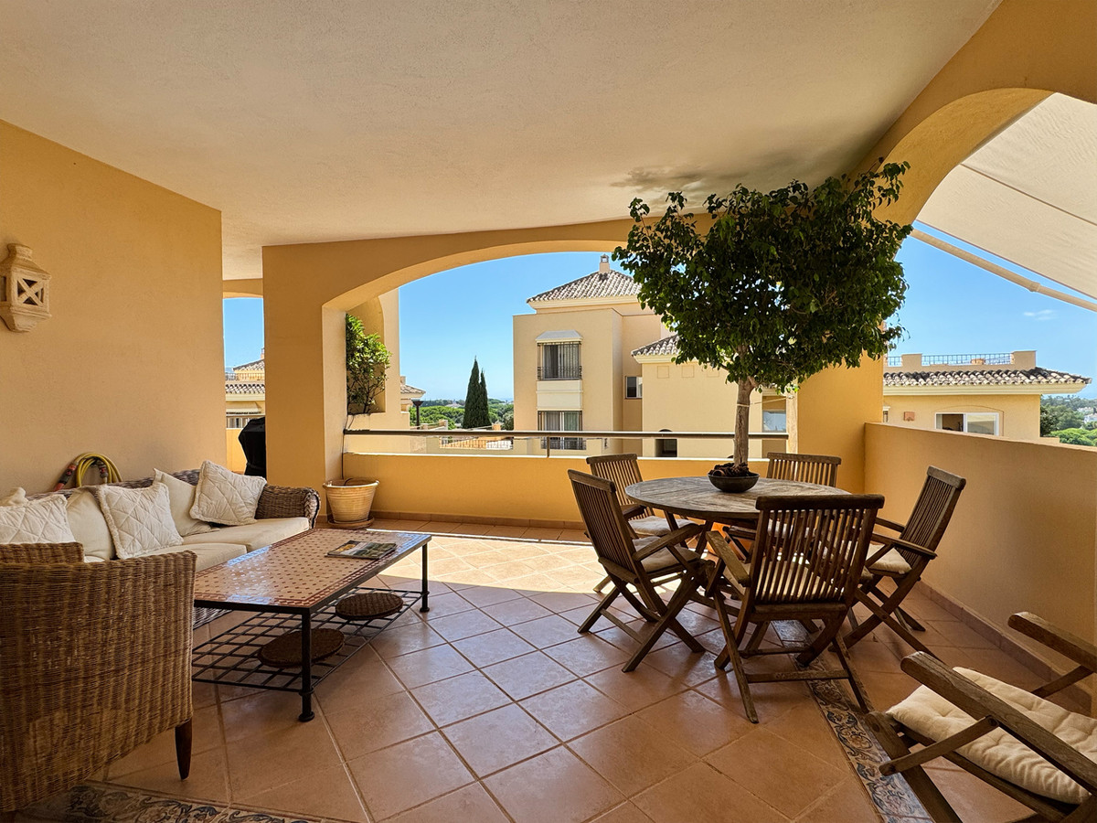 Hacienda, Elviria – Stor leilighet med flott utsikt – bilde 1