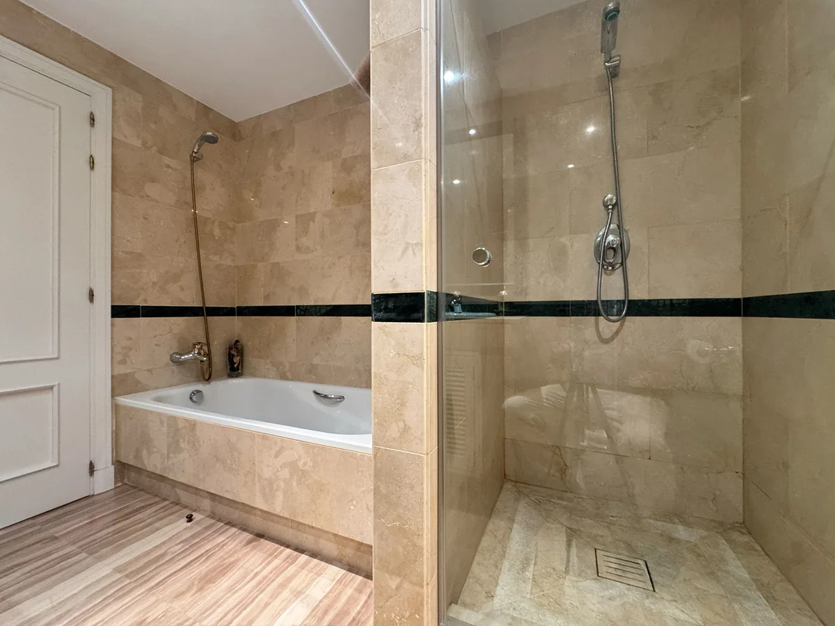Hacienda, Elviria – Stor leilighet med flott utsikt – bilde 19