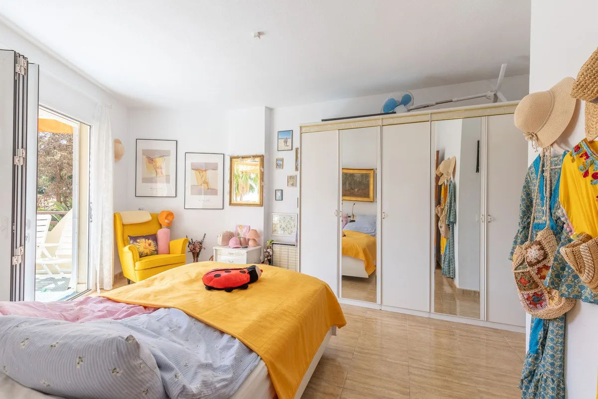 Torremolinos – Leilighet med ti minutters gange til Puerto Marina og stort fellesbasseng – bilde 4