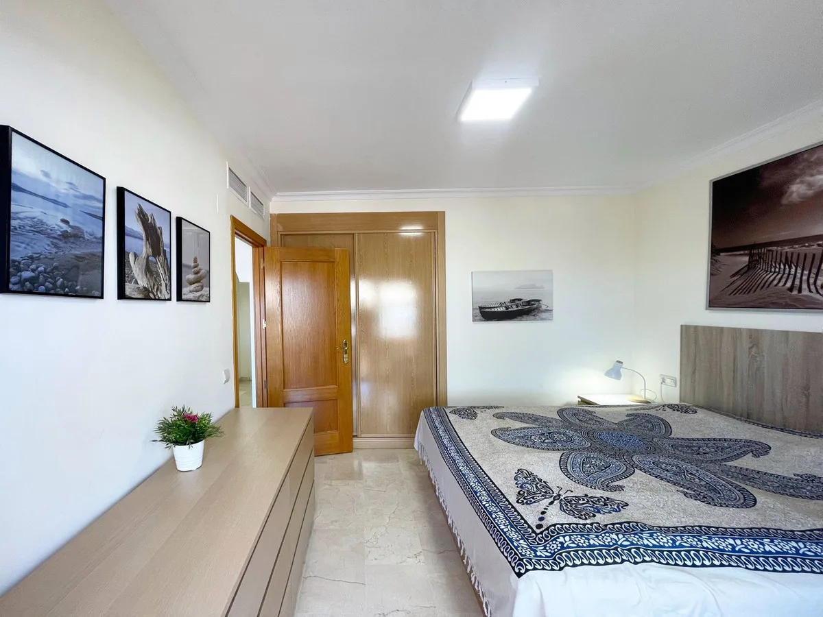 Riviera del Sol – Privat solarium med havutsikt, to soverom og garasjeplass i lukket anlegg – bilde 12